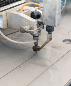 Toestemming voor Andere materialen dan steen of metaal bewerken
